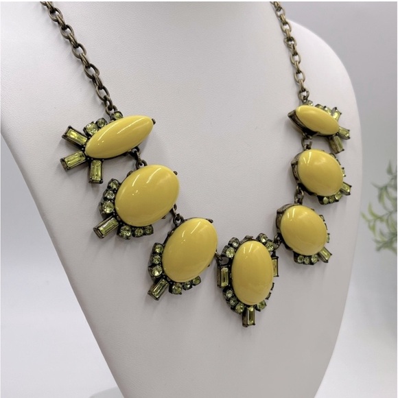 J. Crew Lemon Yellow Cabochon and Rhinestone Crystal Gold Statement Necklace - Picture 9 of 16